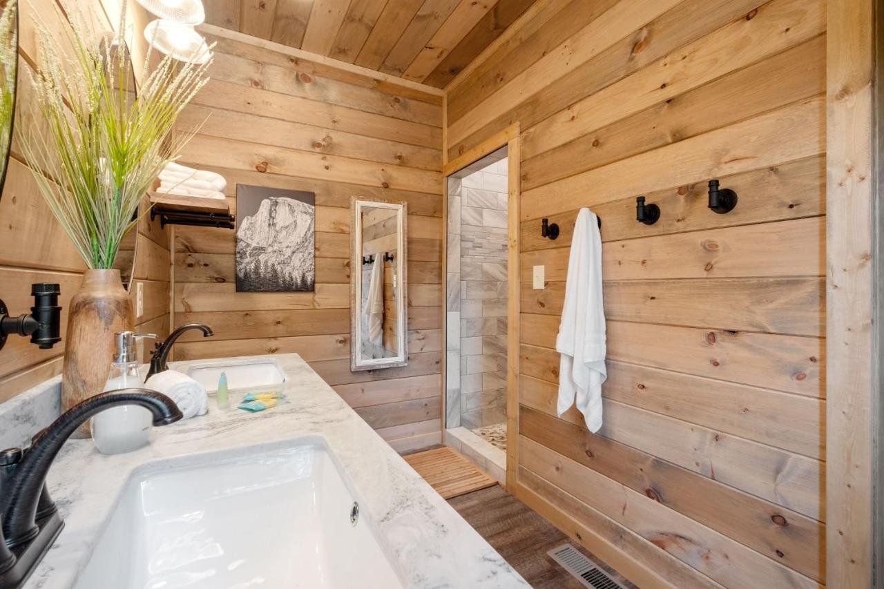 New / 3 King Suites / Sleeps12 / View / 5 Mi To Pf / Hot Tub Sevierville Exterior foto