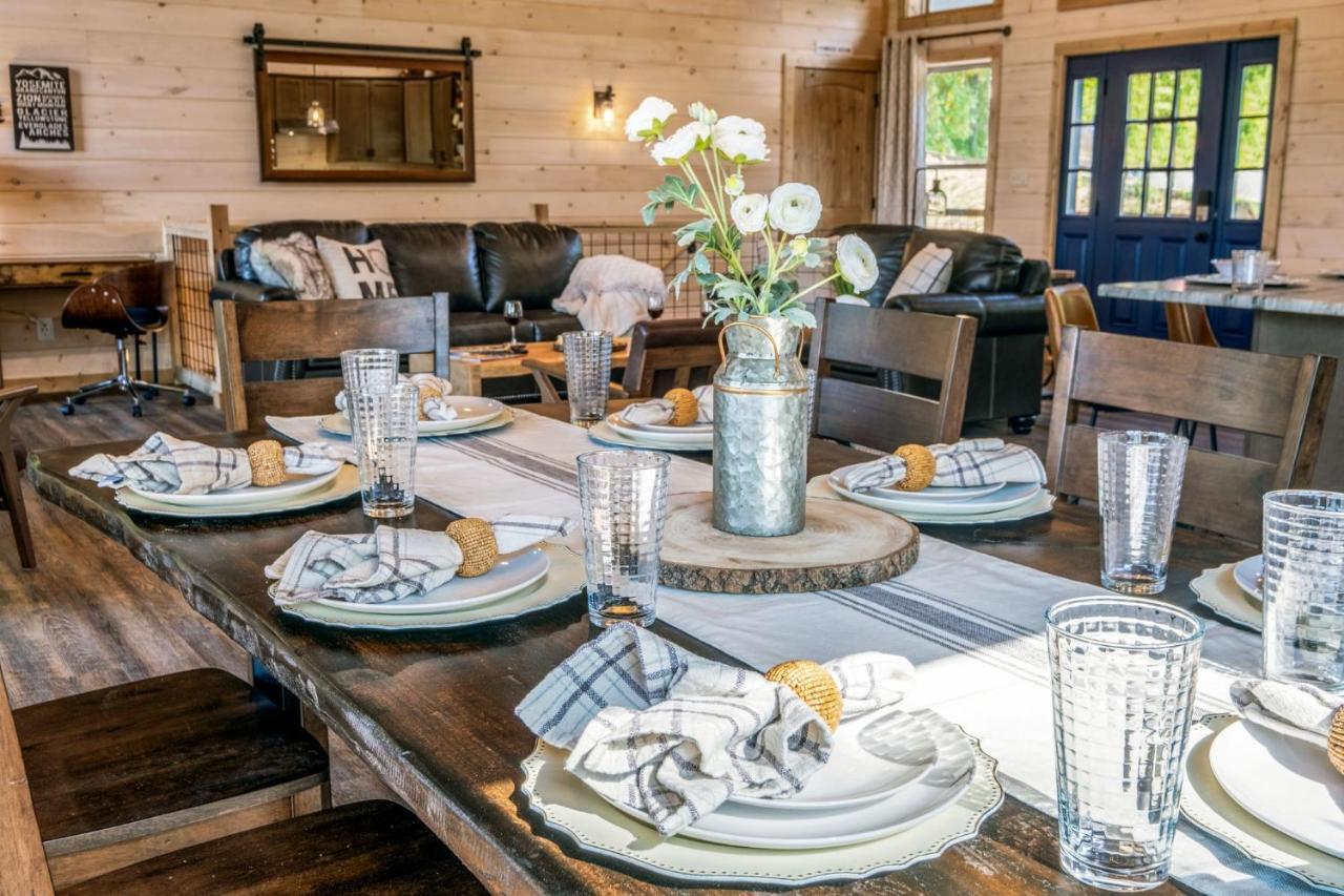 New / 3 King Suites / Sleeps12 / View / 5 Mi To Pf / Hot Tub Sevierville Exterior foto